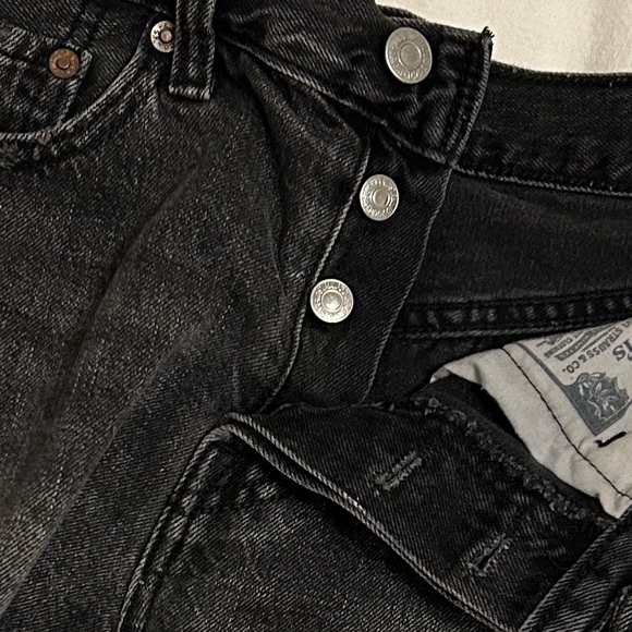 LEVI’S 501 Shorts - Picture 6 of 12